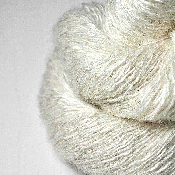 Ghost - natural undyed Silk / Mohair / Polyamide Sport Yarn - Garn ungefärbt - DyeForYarn