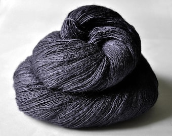 Oneiros OOAK - Tussah Silk Lace Yarn - Hand Dyed Yarn - handgefärbte Seide - Garn handgefärbt - DyeForYarn