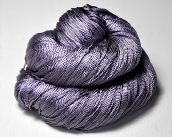 Lupin flétri - Fil de ruban de soie brillant - poids de doigté léger - fil tricoté i-cord - fil teint à la main - DyeForYarn