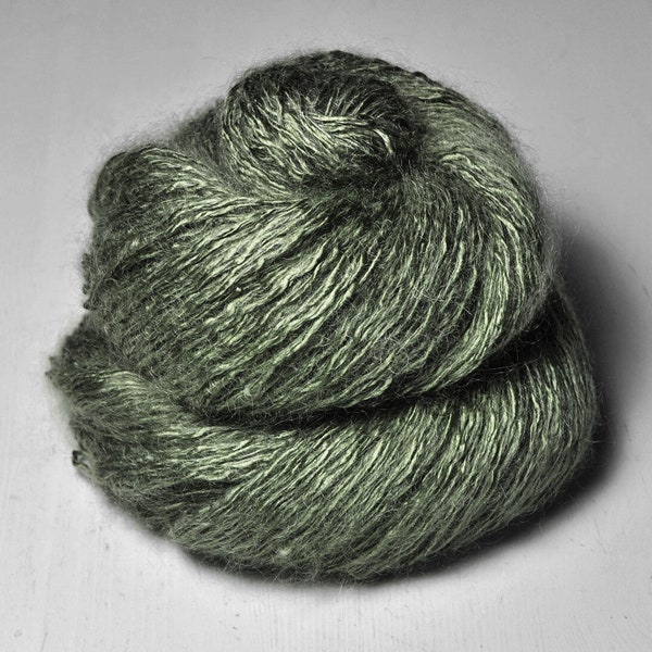 Rotten Pesto OOAK - Silk / Mohair / Polyamide Sport Yarn - Hand Dyed Yarn - handgefärbte Seide  - Garn handgefärbt - DyeForYarn