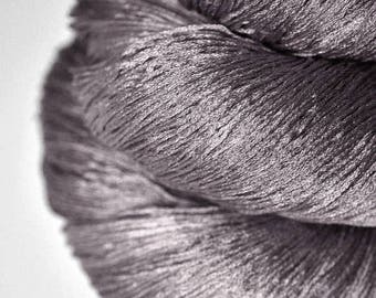 Dead walnut wood - Silk Lace Yarn - knotty skein - Hand Dyed Yarn - handgefärbte Seide - handdyed silk lace yarn