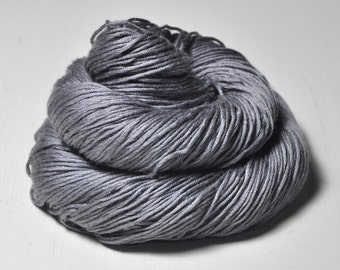 Gray which must not be named - Silk / Cashmere Fingering Yarn - Hand Dyed Yarn - handgefärbte Seide - Garn handgefärbt - DyeForYarn