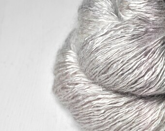 Last breath (2) - Silk / Mohair / Polyamide Sport Yarn - Purple Hand Dyed Yarn - handgefärbte Seide  - Garn handgefärbt - DyeForYarn