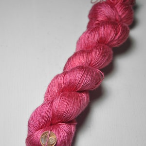 Pink Sunset Kitsch Cream Silk Fingering Yarn Hand Dyed Yarn handgefärbte Seide Garn handgefärbt DyeForYarn image 3