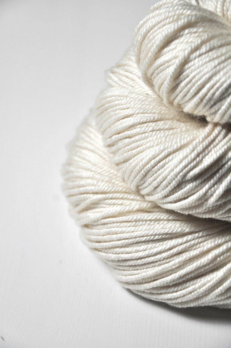 Ghost natural undyed Silk / Merino superwash DK Yarn Garn ungefärbt DyeForYarn image 1