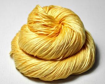 Sunny summer day - Silk / Cashmere Fingering Yarn - Hand Dyed Yarn - handgefärbte Seide  - Garn handgefärbt - DyeForYarn