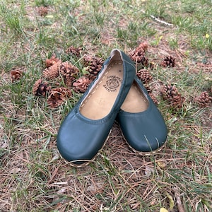 Handmade Grounding Natural Leather Ballet Flats – Minimalist Breathable Shoes for Women, Eco-Friendly and Comfortable Healtly Wide Toe Shoes