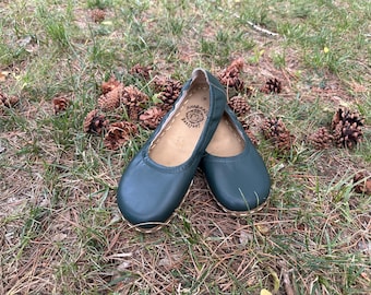 Handmade Leather Ballet Flats – Minimalist Wide Toe Barefoot Shoes