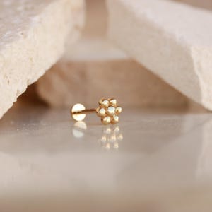 14K Solid Gold Flower Piercing: Dainty Tragus Earring