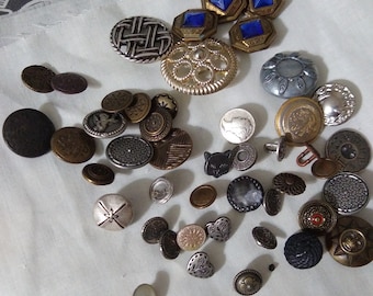 Assorted metal buttons destash