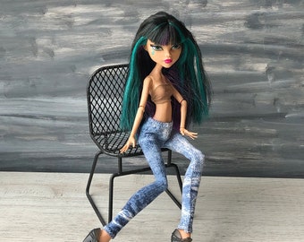 Blue Jeggings for Monster High Dolls: Ripped Jeans Look