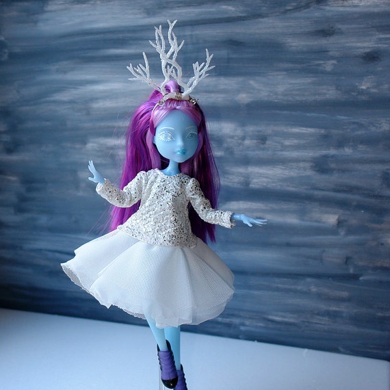 Sparkling White Dress and Horn Headband for Monster High Doll