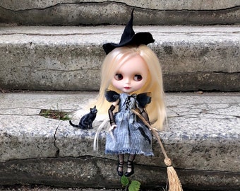 Halloween costume little witch for Blythe doll, dress, hat, broom, socks and armwarmers