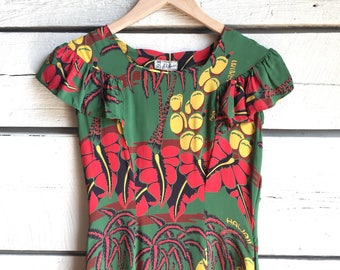 Vintage 1940s Hawaiian dress • novelty print dress • 40s rayon dress