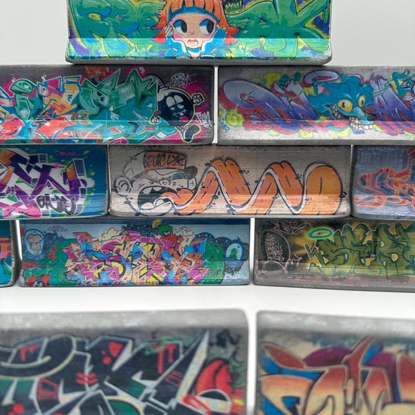 Graffiti Barriers set of 3 (1/10 scale )