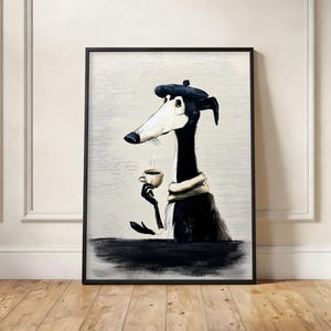 Peut inclure: Une impression d'art encadrée représentant un chien stylisé noir et blanc au museau allongé, portant un béret bleu foncé et une écharpe claire. Le chien tient une petite tasse de café fumant sur un fond texturé blanc cassé.