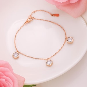 Floral CZ Bettelarmband in Sterling Silber