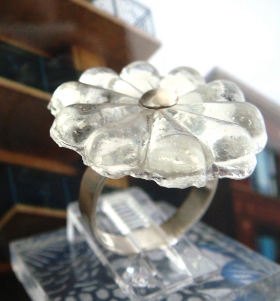 Items similar to Antique Glass Flower Ring on Etsy