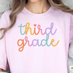 Chemise de professeur de 3e année, T-shirt de professeur de couleurs confortables, cadeau de rentrée scolaire pour enseignant, Chemises d&#39;équipe de professeurs de 3e année, Chemise de 3e année