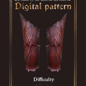 Könnte beinhalten: Digitales Muster für Druiden-Baumrinden-Armschienen. Das Bild zeigt zwei Armschienen mit Holzmaserung in Rot- und Brauntönen. Die Armschienen werden vor einem dunklen Hintergrund mit goldenen Akzenten und dem Text "Schwierigkeit" angezeigt.