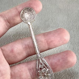 Vintage Filigree Souvenir Spoon | Silver Tone Floral Design | 9.5cm Antique Middle Eastern Decorative Collectible