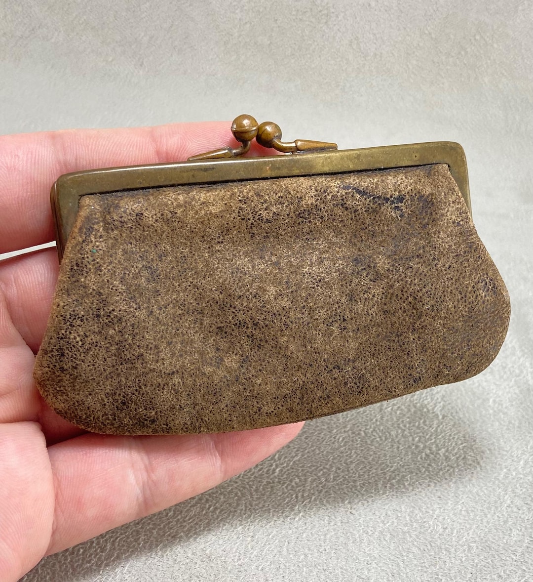 Vintage Leather Coin Purse 1920s–1940s Small Kiss Lock Wallet
