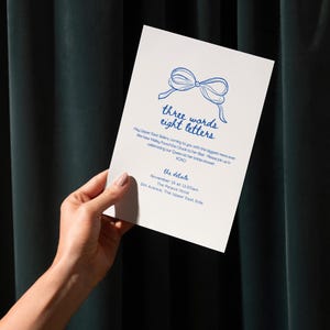 Plantilla editable para despedida de soltera con temática de Gossip Girl, tres palabras y ocho letras, descarga instantánea