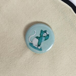 Spilla gattino Scribble - Badge illustrato gattocorno - Gadget carino per amanti dei gatti