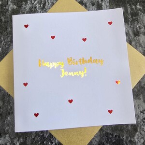 Cartão de aniversário fofo com corações vermelhos personalizados, cartão de aniversário com corações, cartão de aniversário com efeito metalizado, cartão de coração personalizado, cartão de corações