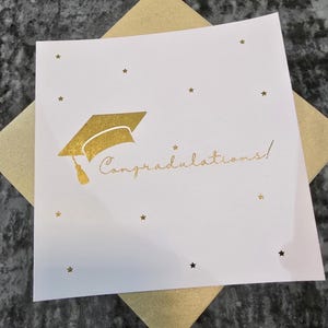 Carte de félicitations de luxe or, carte bravo, carte de félicitations, carte de remise des diplômes or, carte de casquette de remise des diplômes