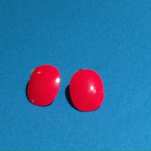 80s Oval Red Earrings  *FREE SHIPPING*