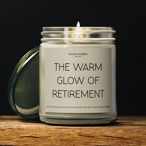 Funny Retirement Candle Gift for Teachers and Coworkers Unique Scented Gift for Retired Friends Retirement Party Present
