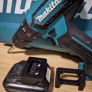 12V Makita-batterijhouder: duurzame garage- en werkplaatsopberger