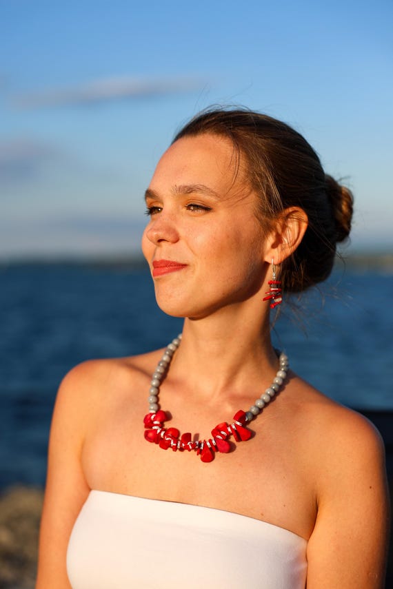 Grey gemstone choker necklace with red coral
