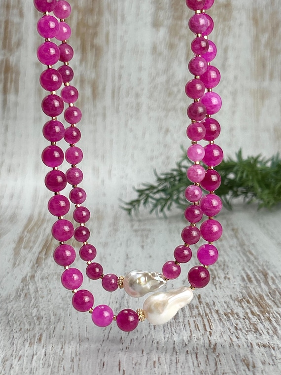 Hot Pink Baroque Pearl Necklace , Vibrant Beaded Boho Layering Accessory for Fashionistas Unique Designer Look Statement Jewelry