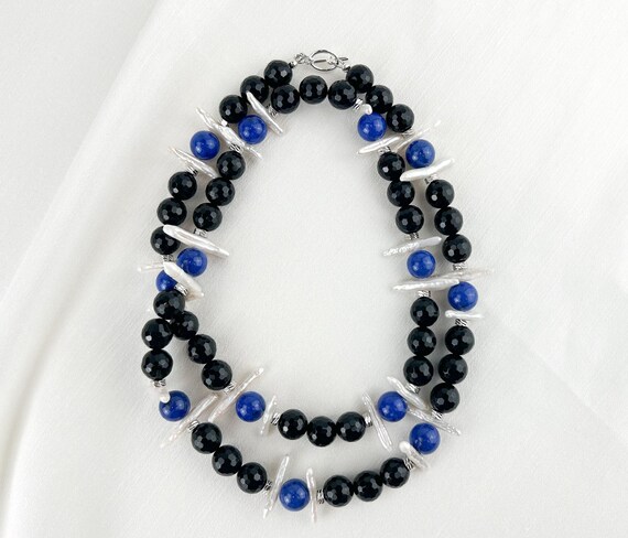 Black and blue necklace onyx mountain jade, biwa pearls