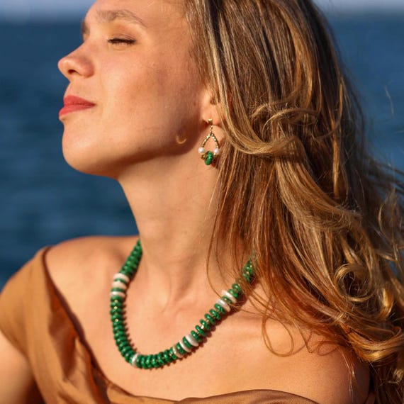 Luxurious Gemstone Malachite Necklace