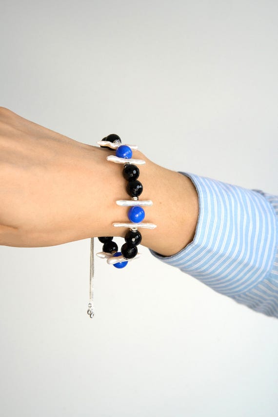 Jade, Onyx & Pearl bracelet