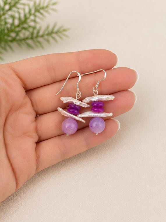 Fuchsia pink and biwa pearl earrrings