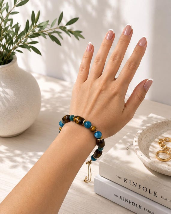 Boho bracelet with tiger eye and apatite