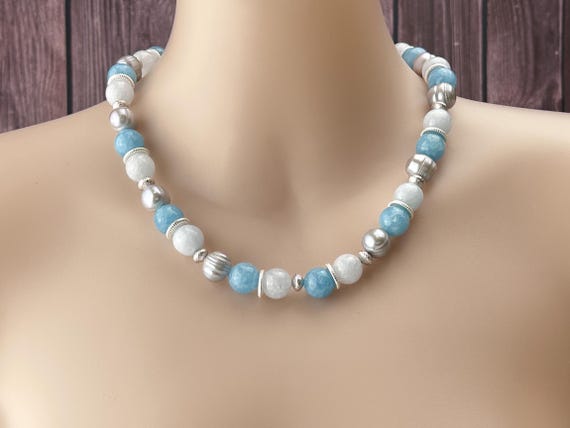 Blue stones chocker with blue quartz and grey pearls