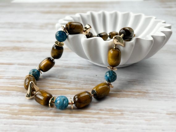 Tiger eye and apatite stones chunky necklace