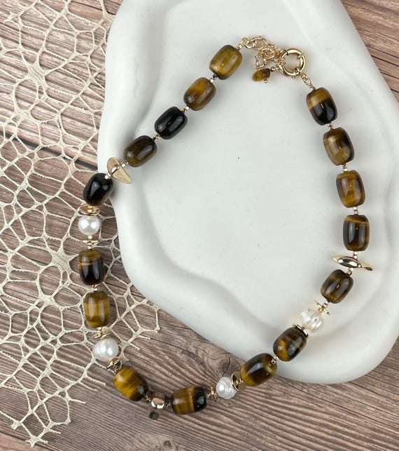 Tiger eye and freshwater pearls Necklace