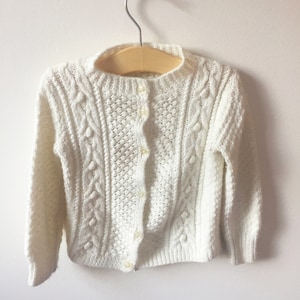 SUPER SOFT size 6-9 months baby popcorn puff knit bobble cardigan button-up sweater