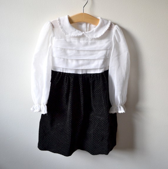 Vintage little girl's black & white cotton and ve… - image 1