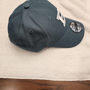 Gorra de béisbol Boston, más oscura que Monster Green, letra blanca grande, prenda de béisbol única, regalo deportivo único para fanáticos, nueva a estrenar.