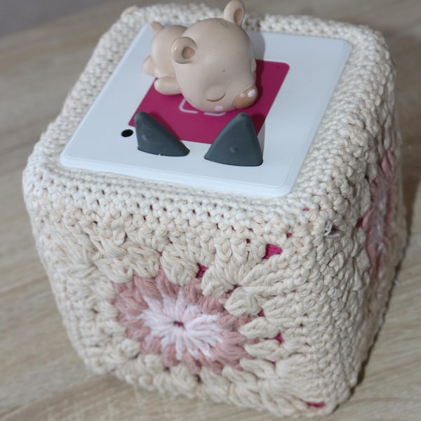 Crochet pattern for a Toniebox cover