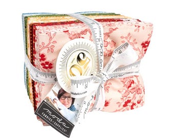Zestaw ćwiartek materiału Sally's Stitches Fat Quarter od Moda i Betsy Chutchian