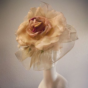Kentucky Derby Hat, High Tea Fascinator, Gold Beige Royal Ascot Hat, Neutral Tones, Del Mar Hat, Bridal Hat, Melbourne Cup Hat, Gilded Age