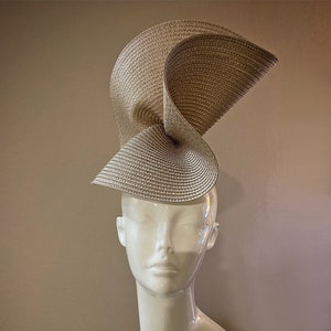 Kentucky Derby Hat, Beige Hat, Royal Ascot Hat, Tan Fascinator, Melbourne Cup Hat, Del Mar Hat, Cocktail Hat, Beige Fascinator, Light Brown